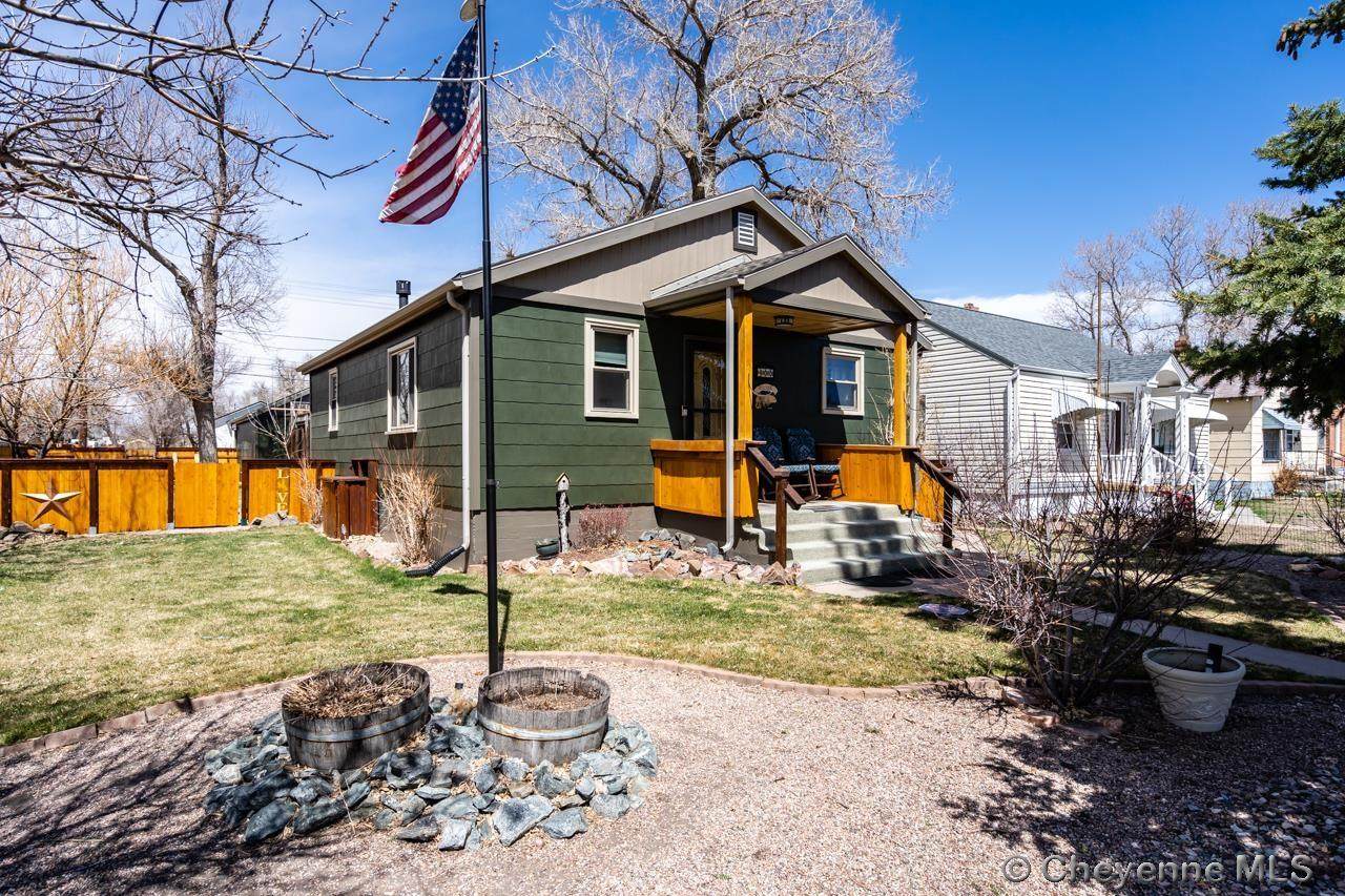 400 5TH ST - Photo 1