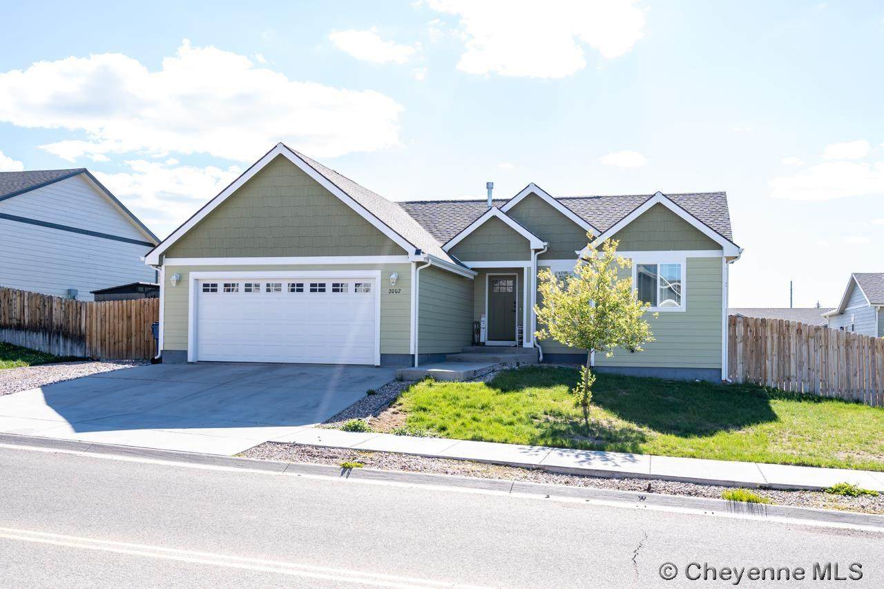 2002 Cedar Ave - Photo 1
