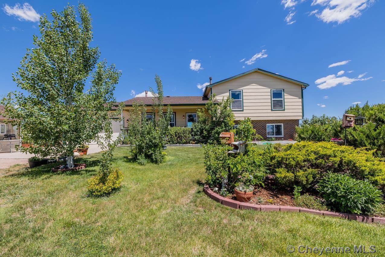 2492 Petersen Dr - Photo 1