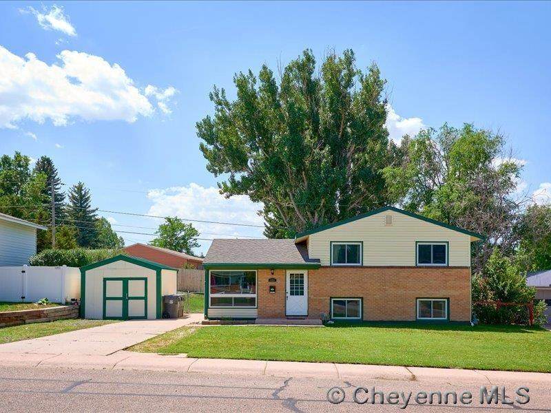 832 Cleveland Ave - Photo 1