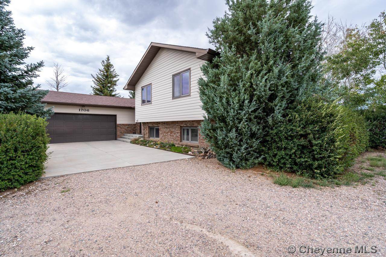 1706 Silver Spur Rd - Photo 1