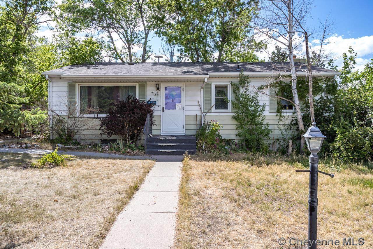 912 Kingham Dr - Photo 1