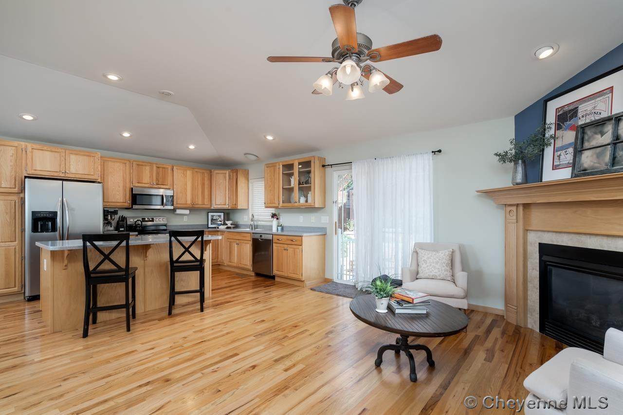 2524 Foothills Rd - Photo 1
