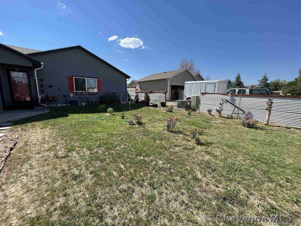 308 Avenue B-6 - Photo 1