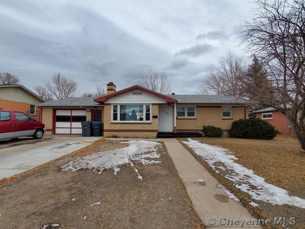 5201 Sagebrush Ave - Photo 1