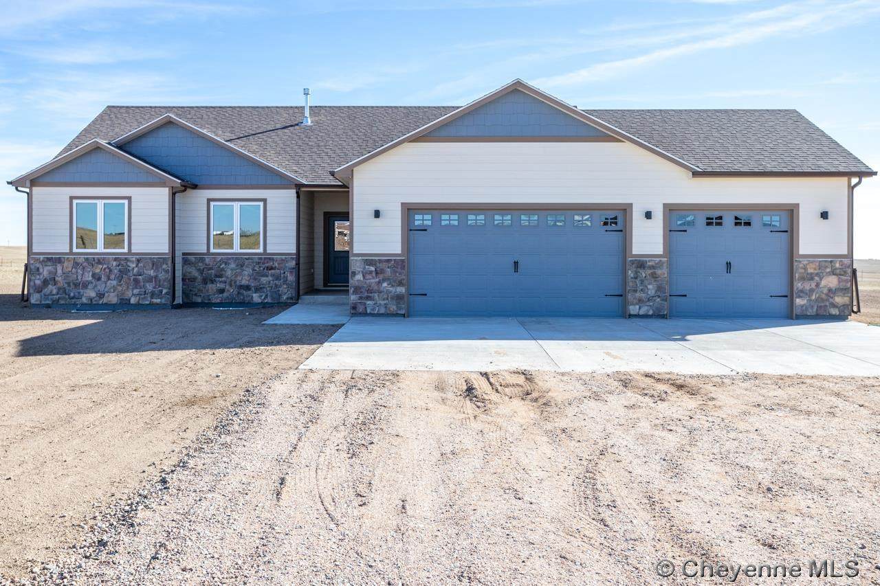 1033 Prairie View Rd - Photo 1