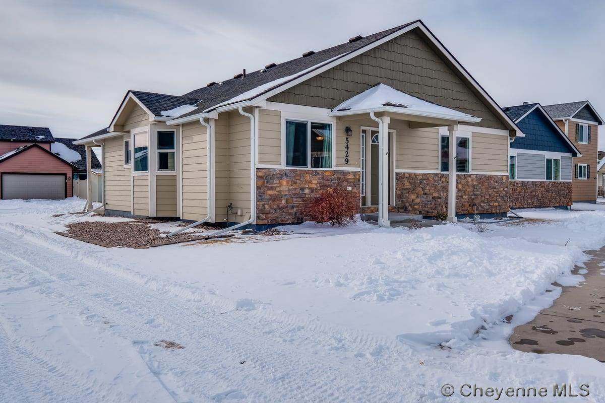 5429 Liz Ranch Rd - Photo 1
