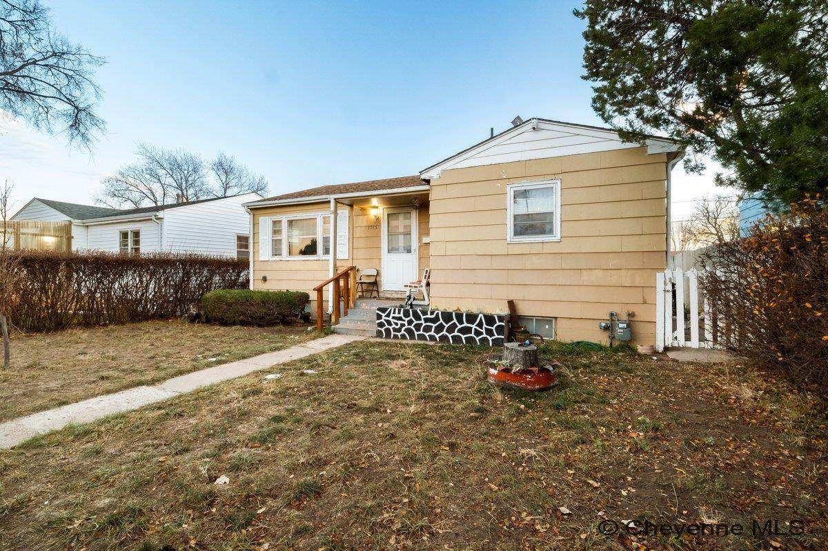 2713 12TH ST - Photo 1