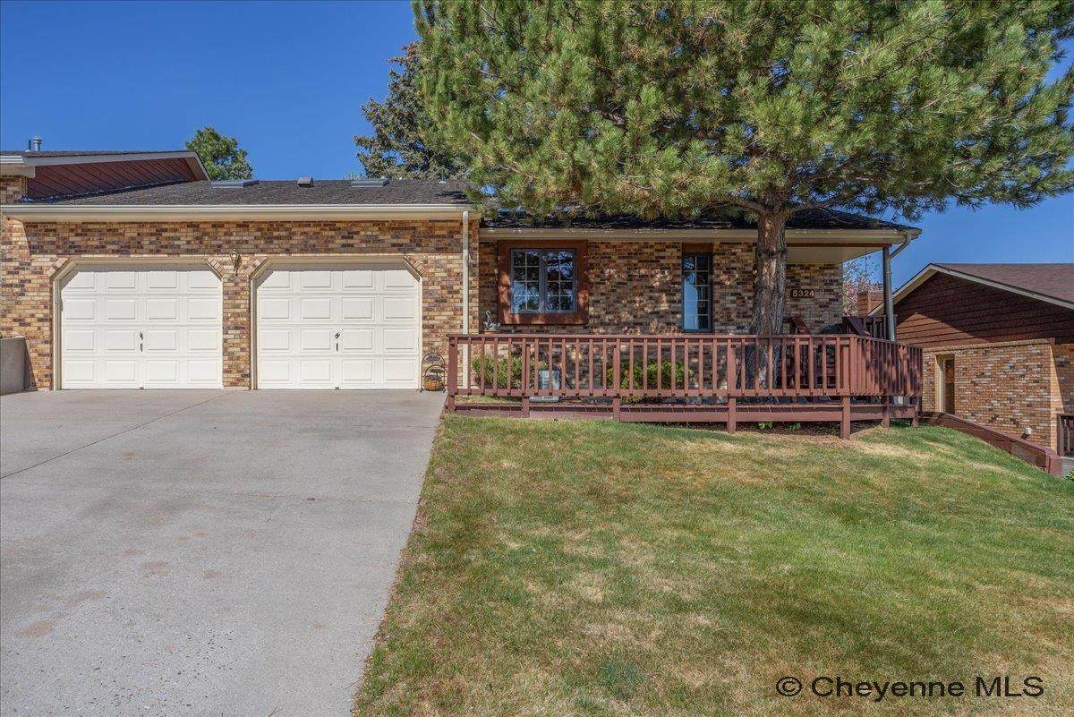 5324 Akes Dr - Photo 1