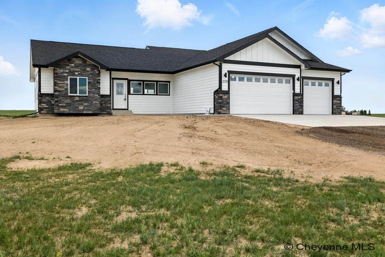 2070 Mammoth Rd - Photo 1