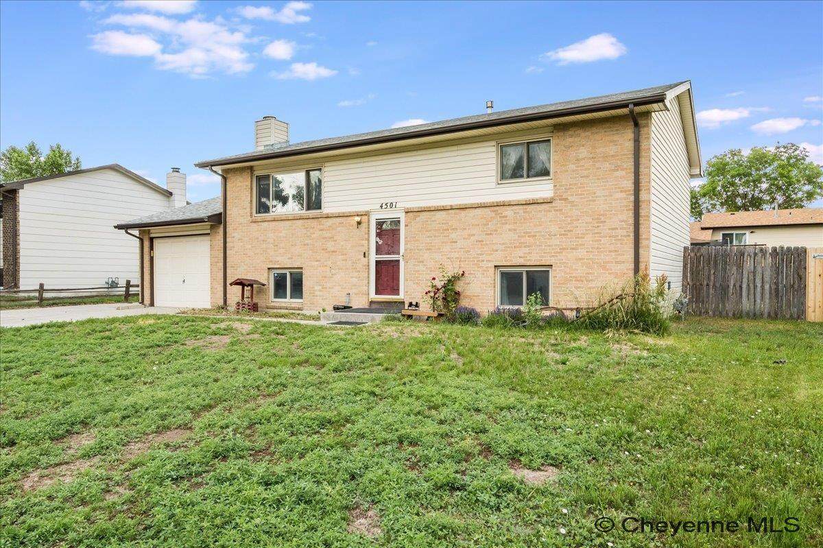4501 Flaming Gorge Ave - Photo 1