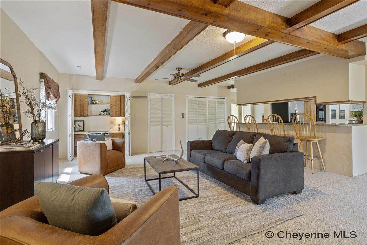 848 Custer St - Photo 1