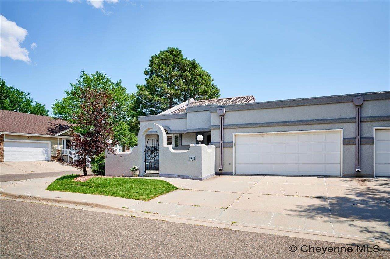 5715 Lakota Ln - Photo 1