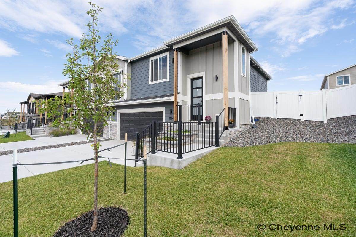 5124 Sullivan St - Photo 1