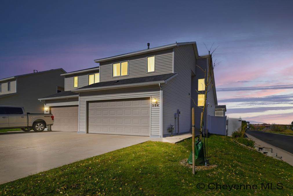 504 2ND ST - Photo 1