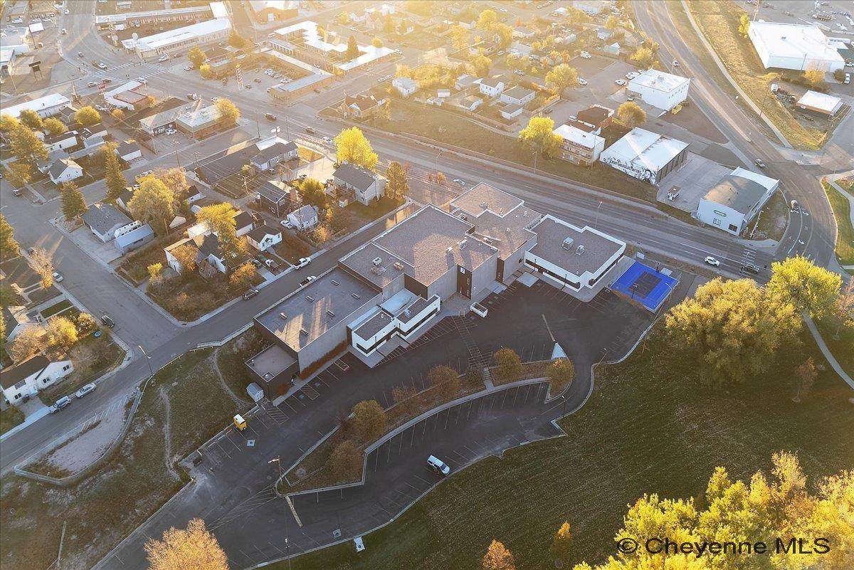 1426 Lincolnway - Photo 1