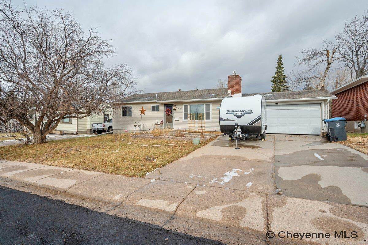 4318 8TH ST - Photo 1