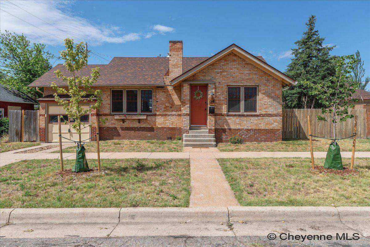 2514 Maxwell Ave - Photo 1