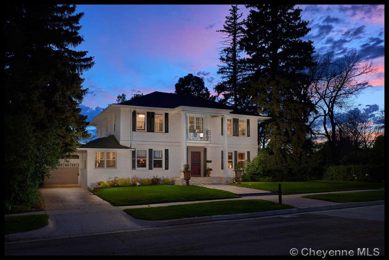 3024 Capitol Ave - Photo 1