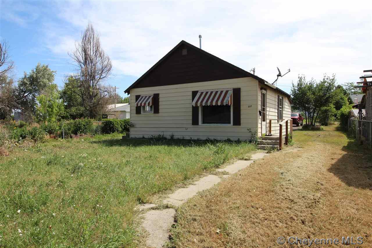 502 12TH ST - Photo 1
