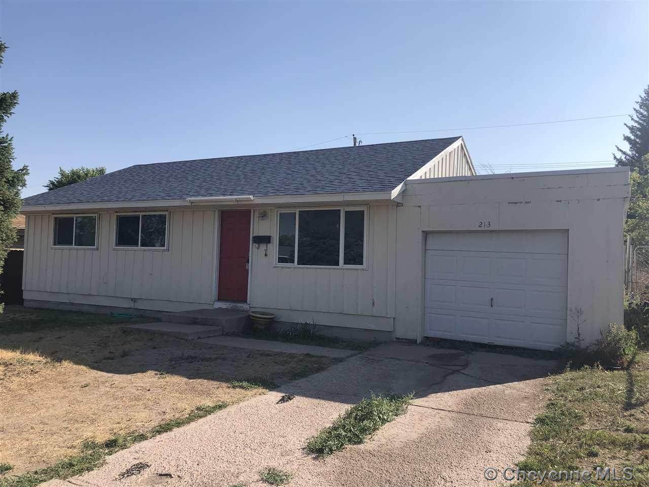 213 Ames Ave - Photo 1