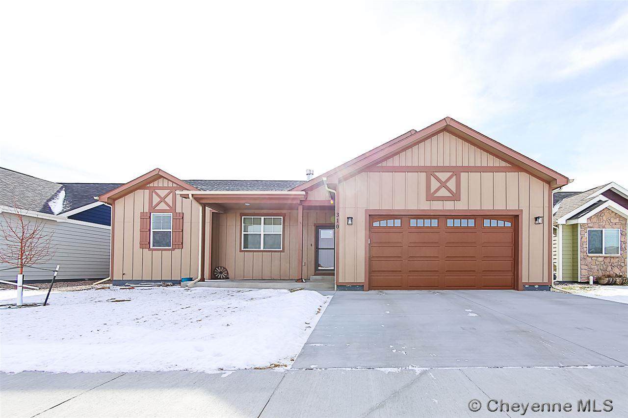 310 Orange St - Photo 1