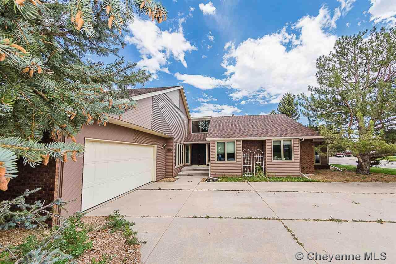 6919 Hawthorne Dr - Photo 1