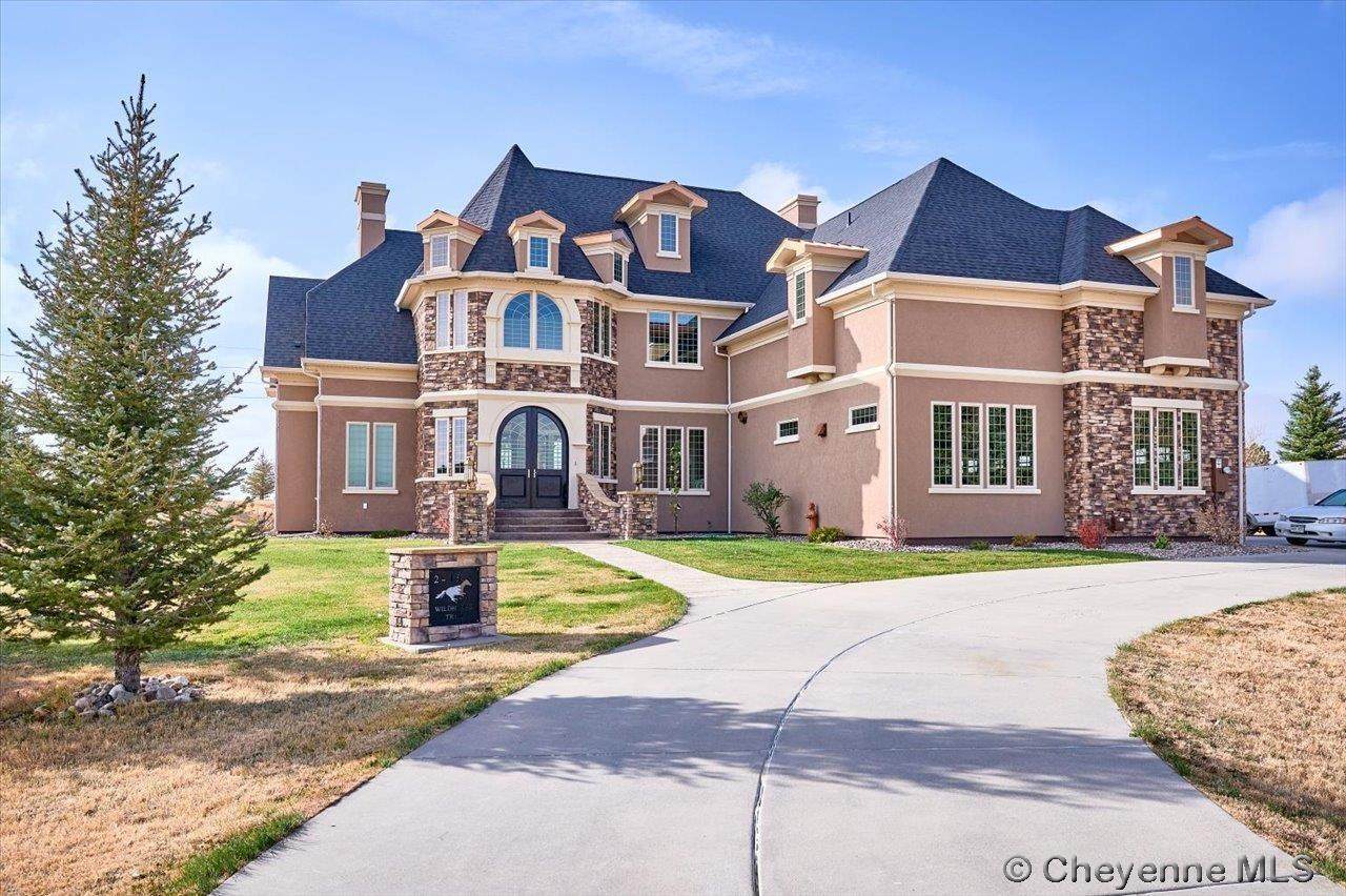 2415 Wildhorse Trl - Photo 1