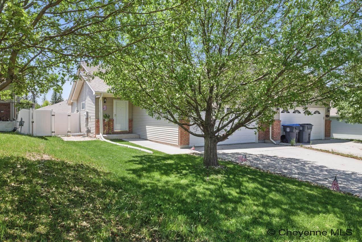 4423 Charles St - Photo 1