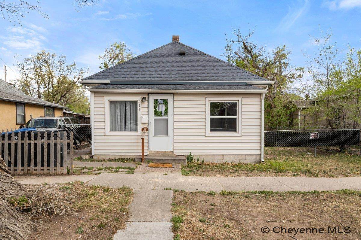 617 24TH ST - Photo 1