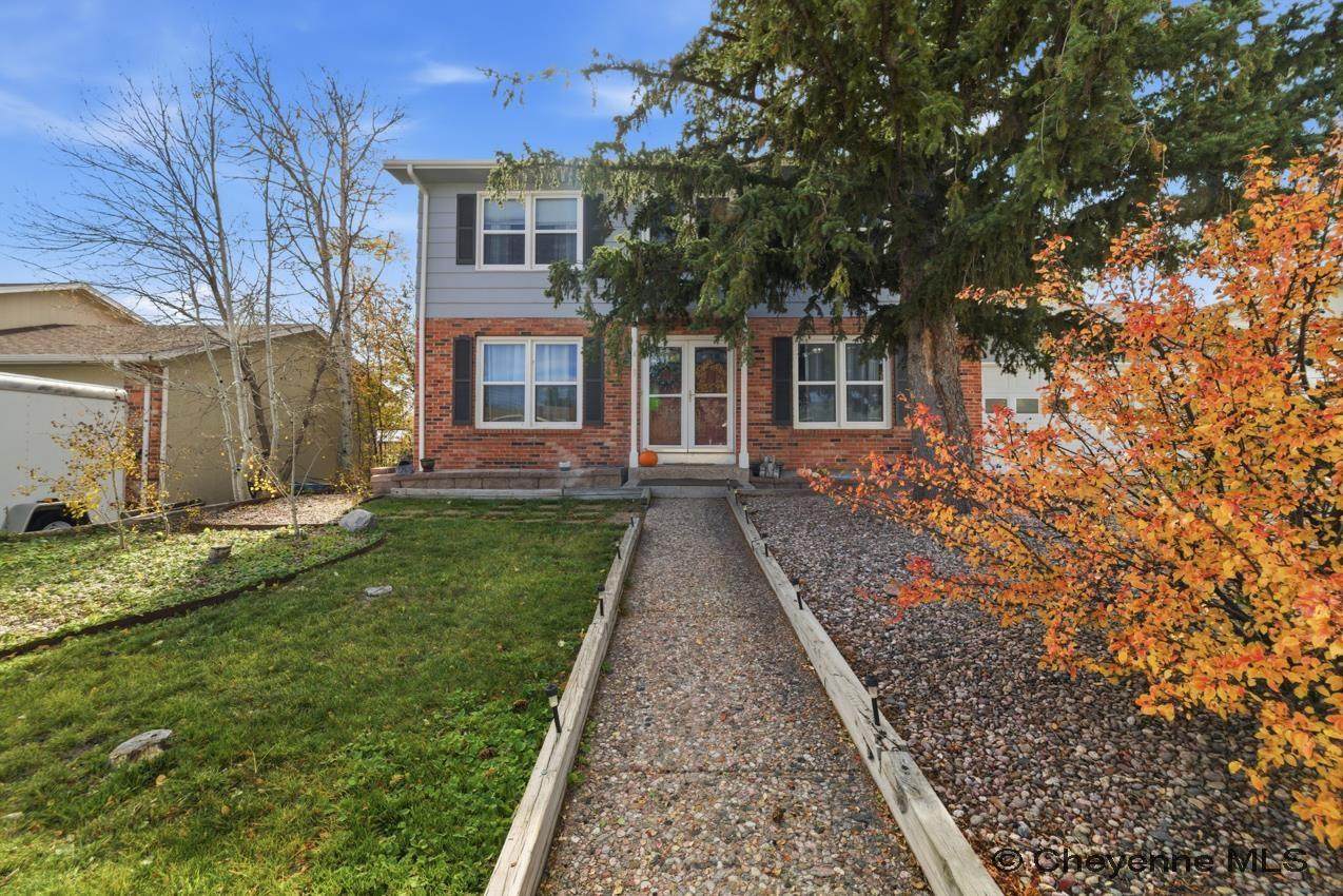 419 Sierra Dr - Photo 1