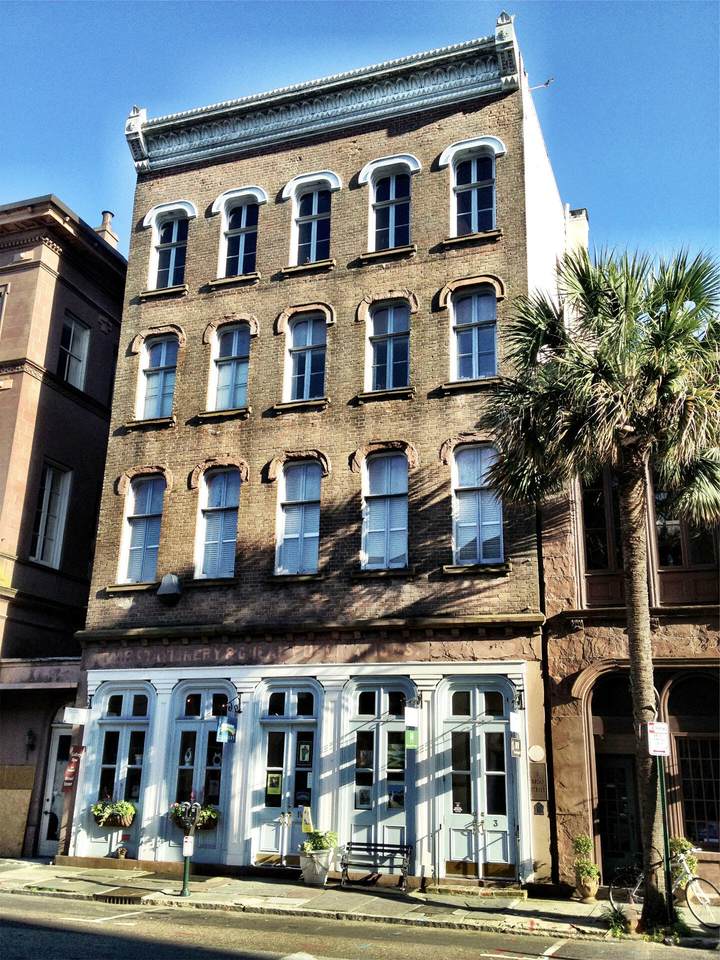 3 Broad Street - Photo 1