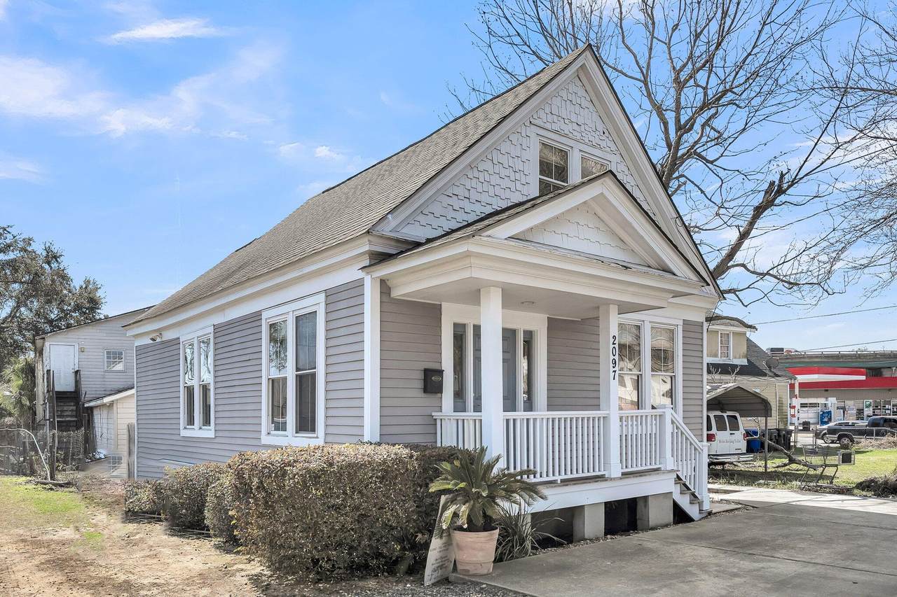 2097 Mt Pleasant Street - Photo 1