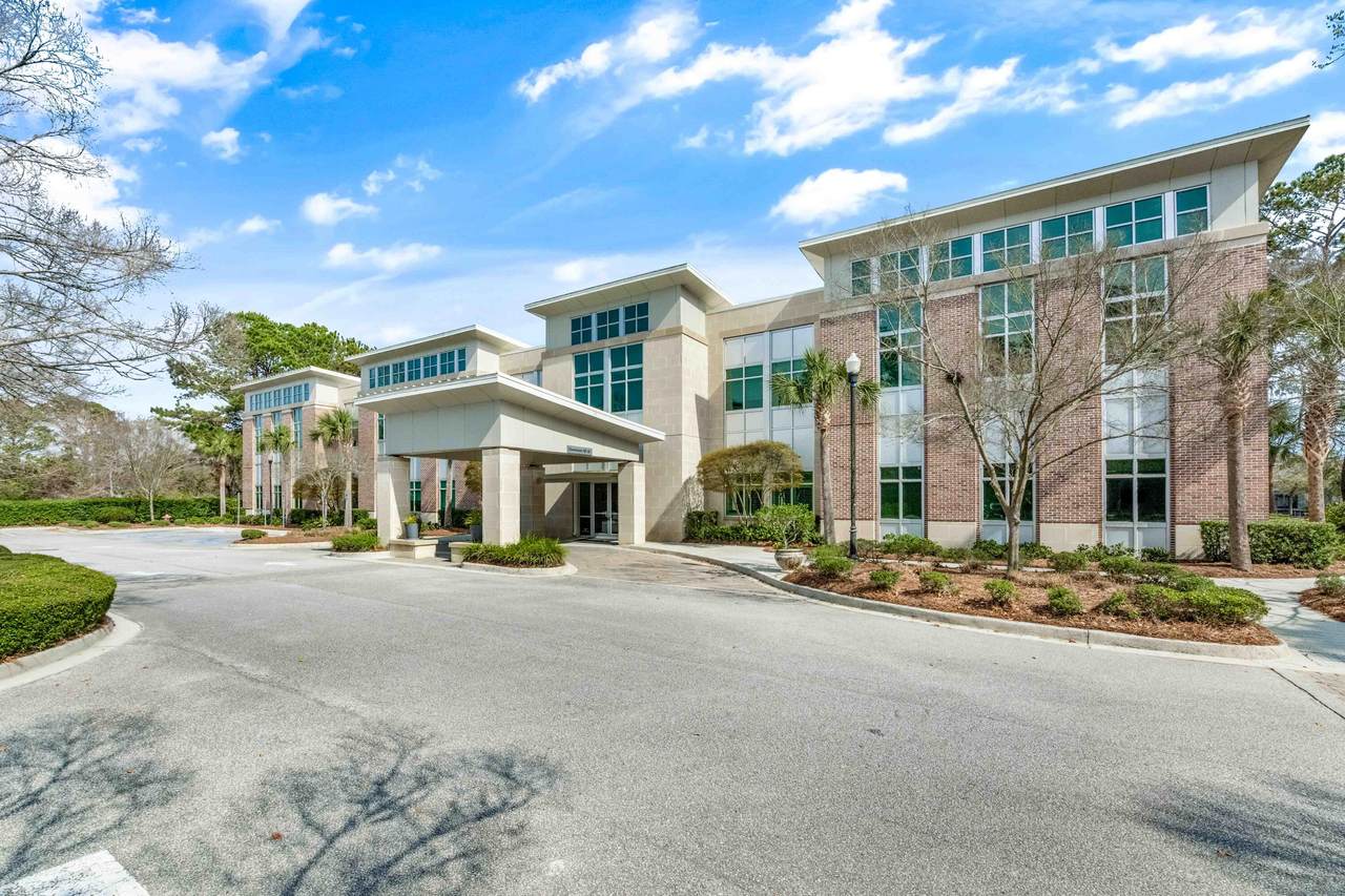 421 Wando Park Boulevard - Photo 1