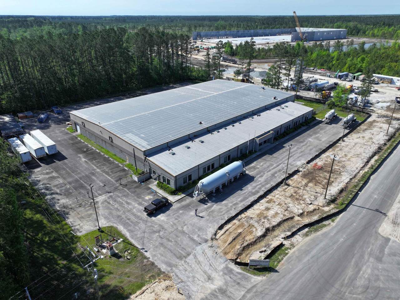 605 Bob Gifford Boulevard - Photo 1