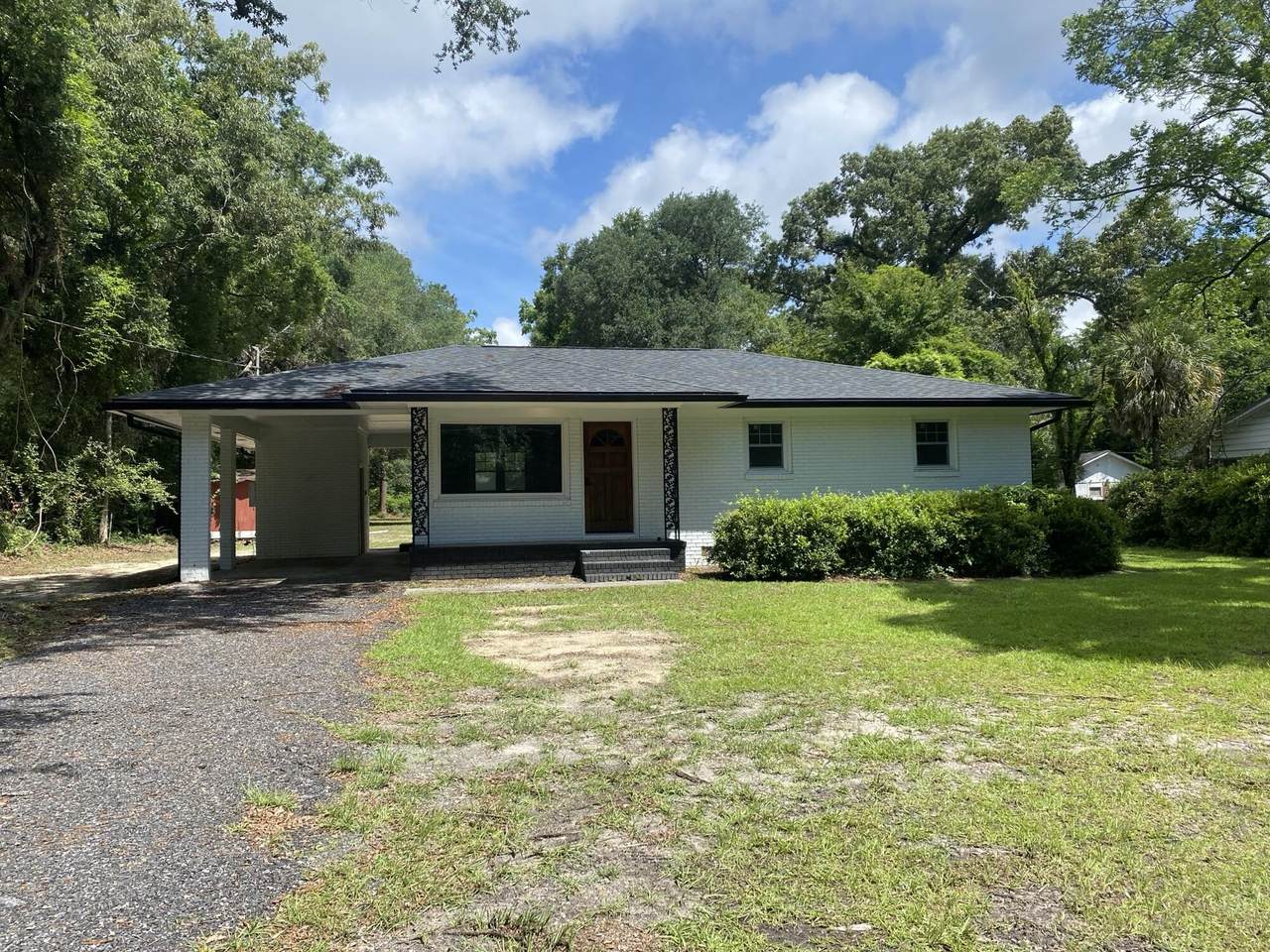 618 Boone Hill Road - Photo 1