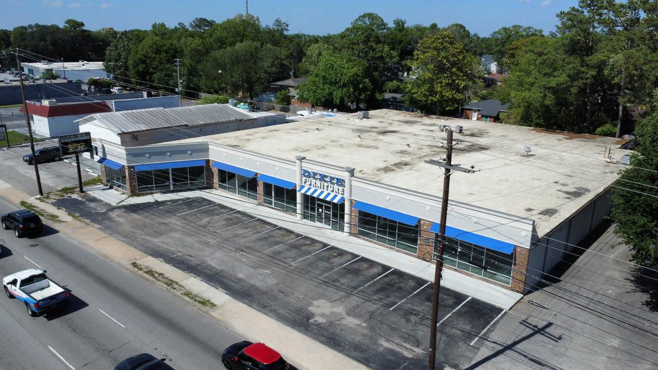 5550 Rivers Avenue - Photo 1