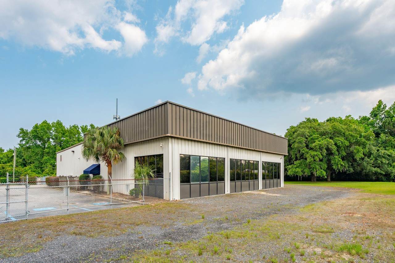 4415 Sea Ray Drive - Photo 1