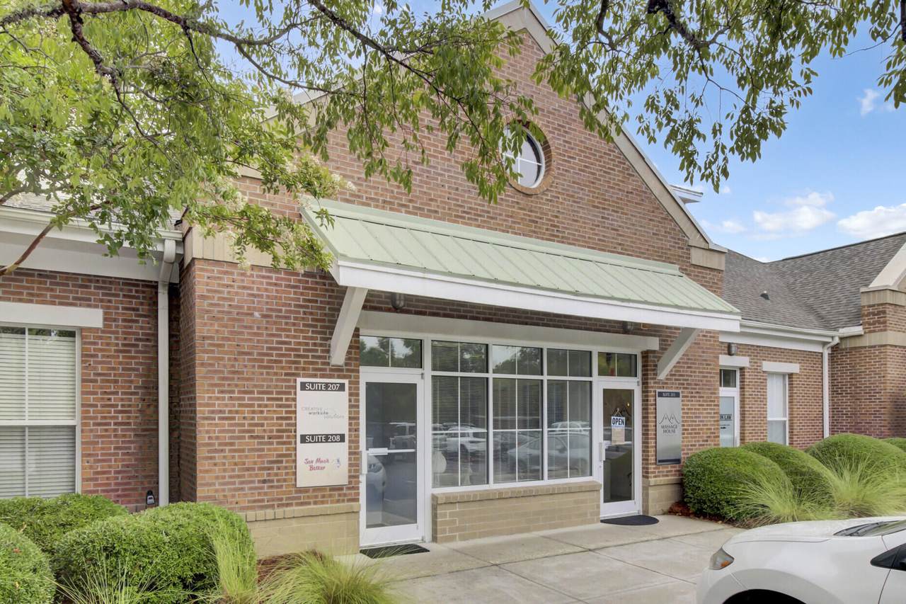 3404 Salterbeck Street - Photo 1