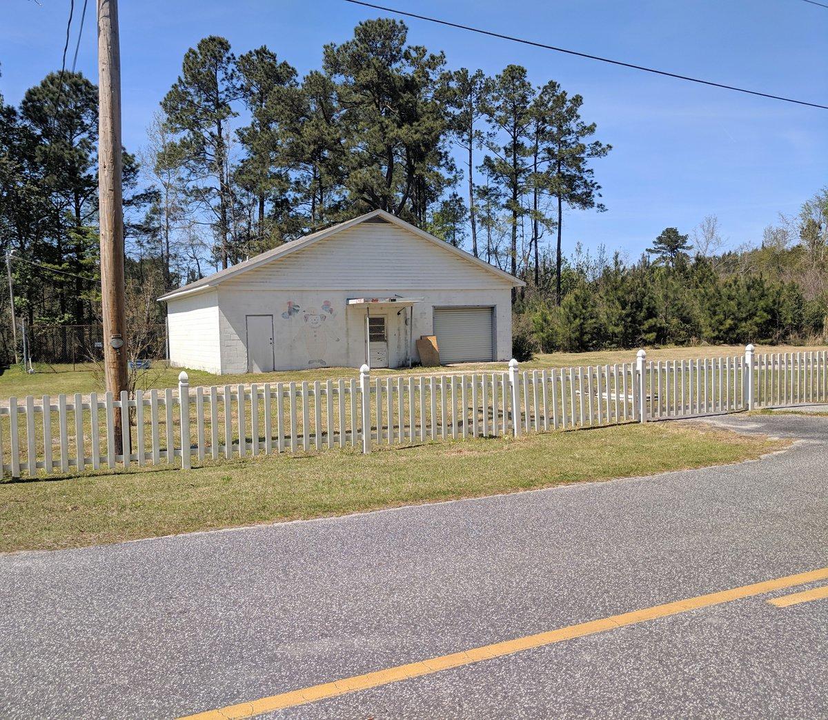 1017 Graham St - Photo 1