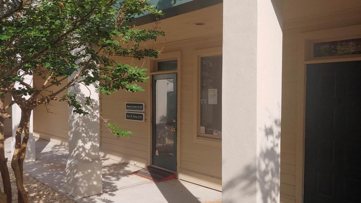 9229 University Blvd - Photo 1