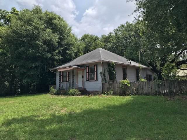 1935 Cosgrove Ave - Photo 1