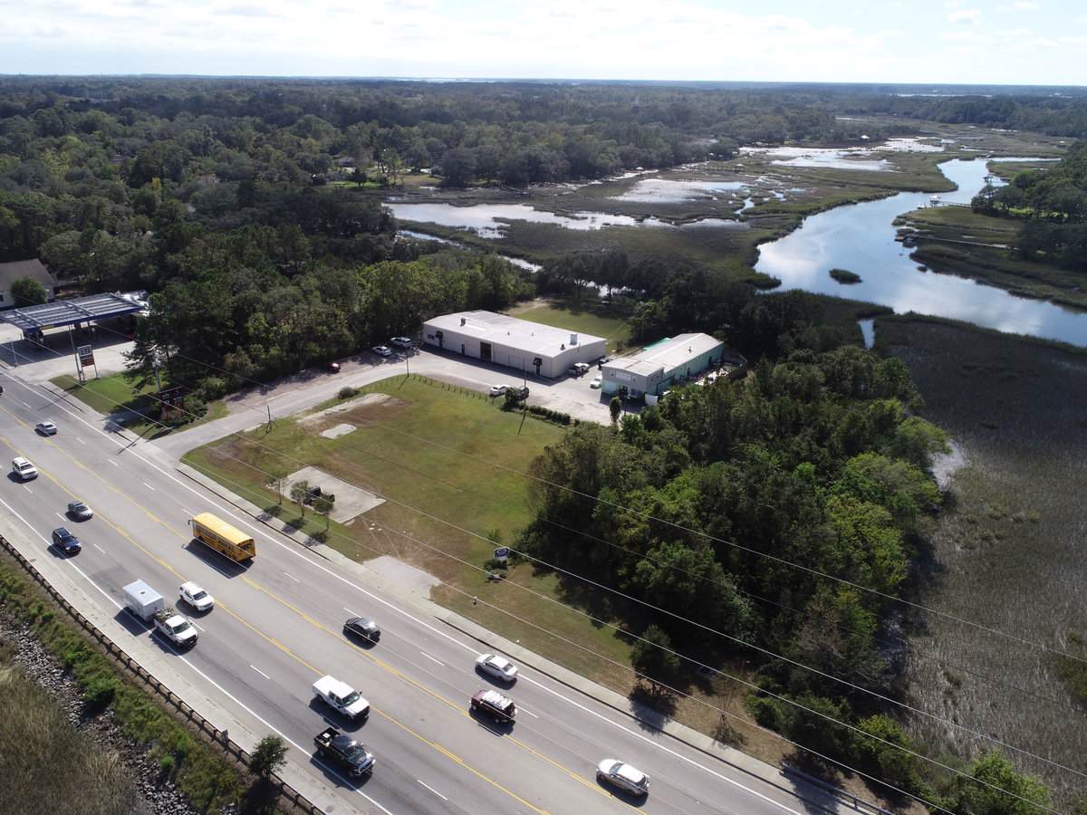 719 Folly Rd - Photo 1