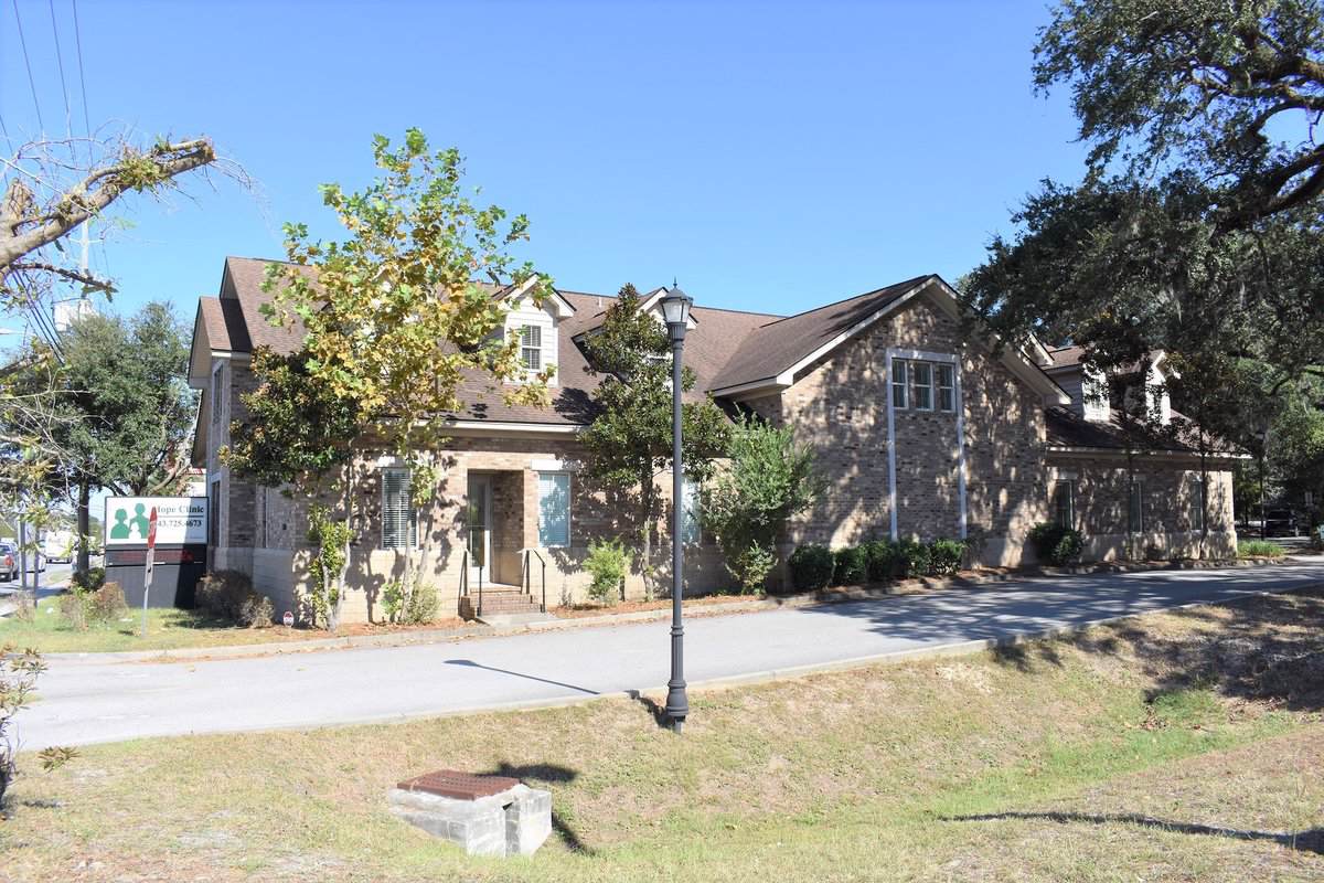 5880 Rivers Ave - Photo 1