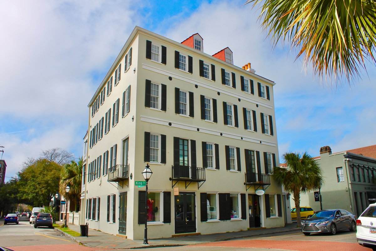 409 King St - Photo 1