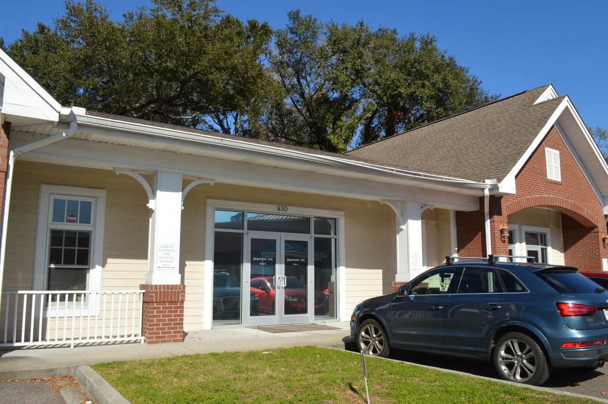 930 Folly Road - Photo 1