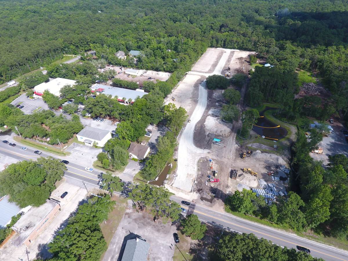 2831 Maybank Highway - Photo 1