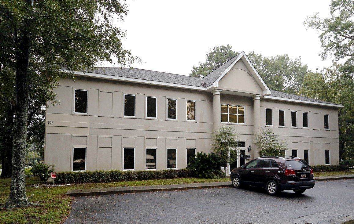 706 Orleans Rd - Photo 1