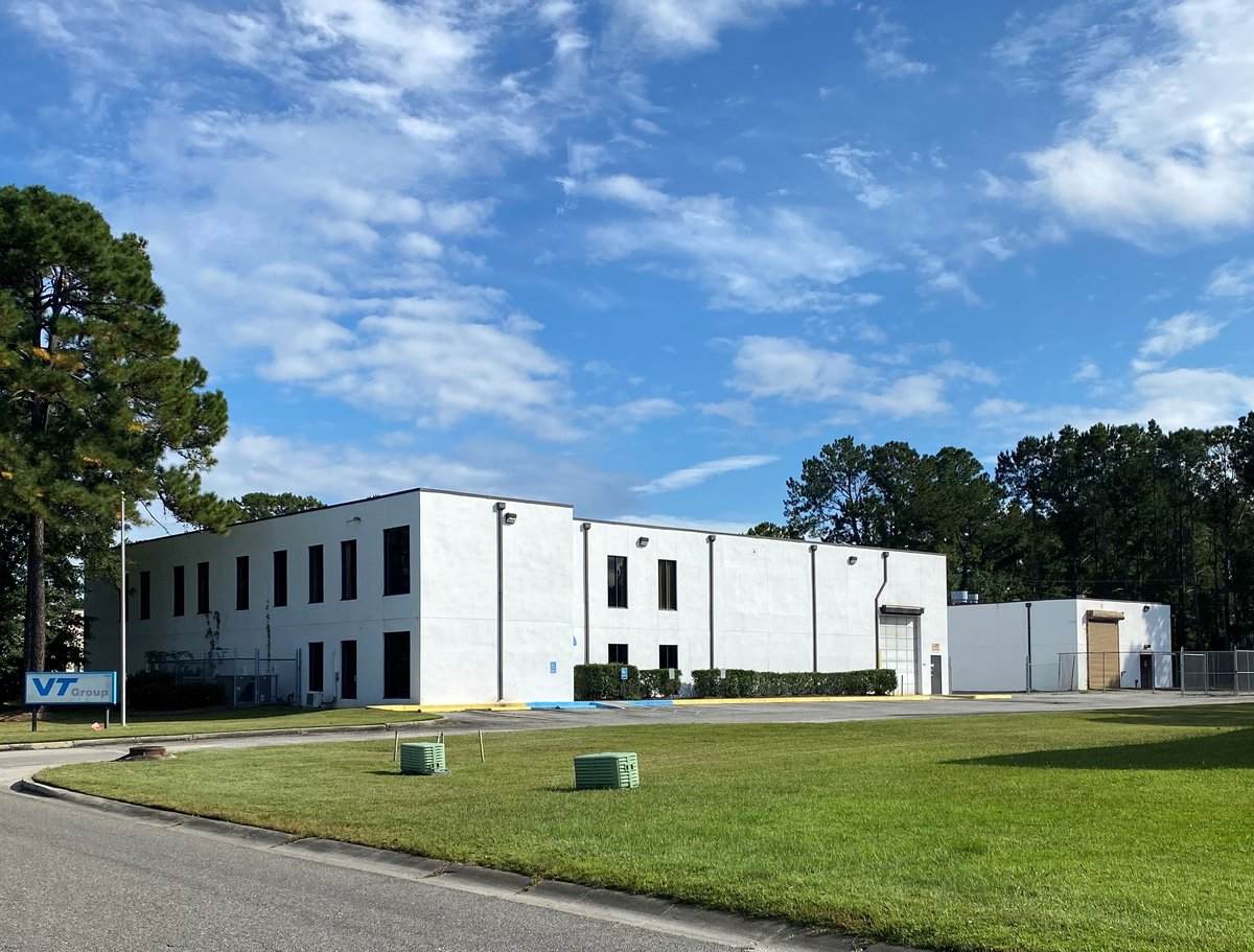 3185 Industry Dr - Photo 1
