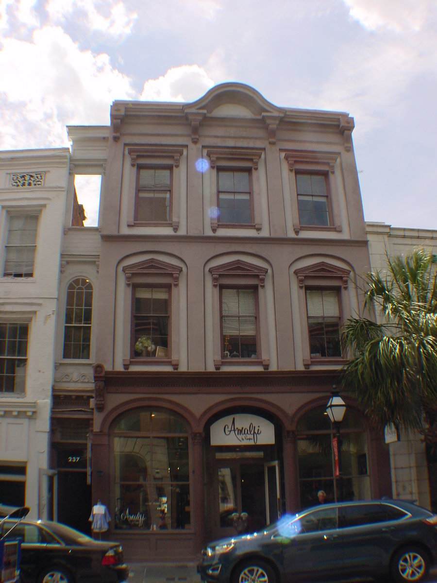 237 King St - Photo 1
